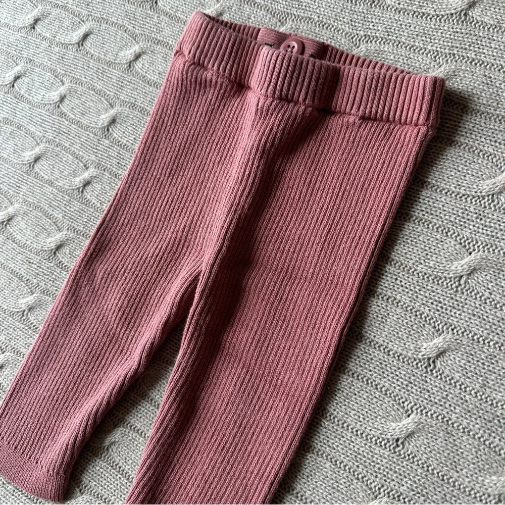 EUC Carter’s Little Planet Organic Baby Girl Knit Leggings, Rose, 9 Months